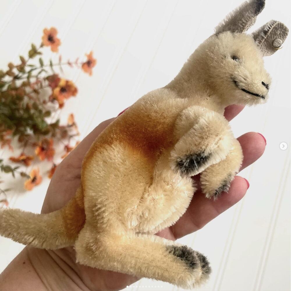 Vintage Steiff Kangaroo Tagged Ear Plush Baby Nursery NO JOEY